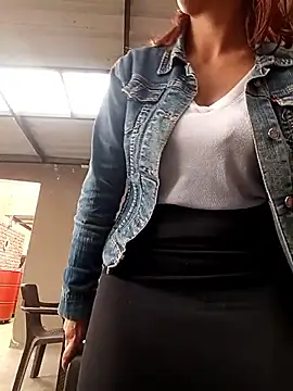 Jade 1-9 online show from January 9, 8:57 pm