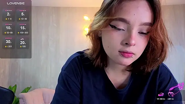 mia foster t online show from February 23, 1:54 pm