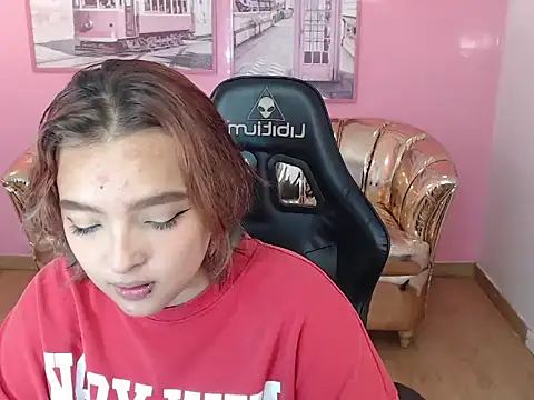 mia foster t online show from October 16, 1:14 pm