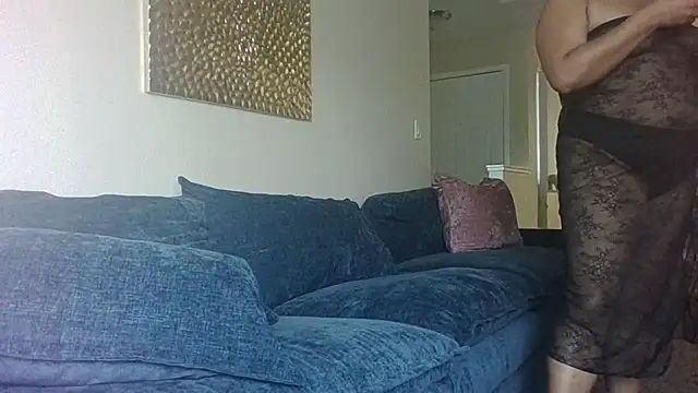 BellaRozay  online show from October 15, 8:11 pm