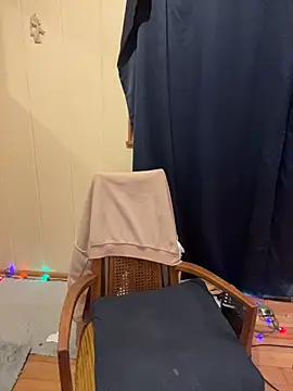 allnaturalmermaid online show from November 25, 8:05 am