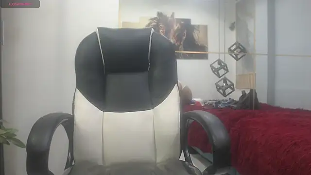 chuby pau online show from November 30, 1:43 am