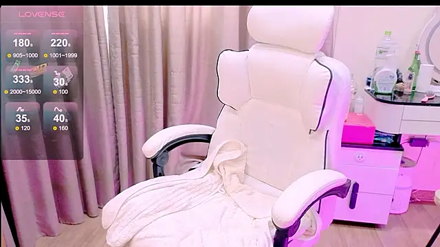  Aria Moonie online show from March 8, 3:43 am