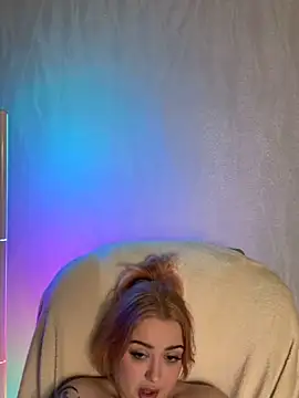 KellyMoors online show from March 20, 5:56 am