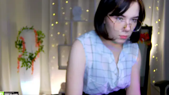 Kelly foox online show from November 3, 9:57 am