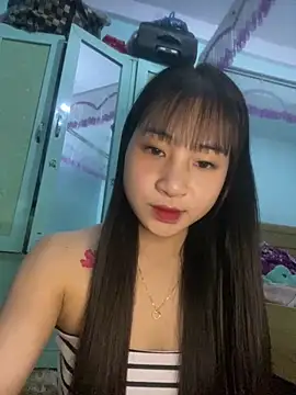 banlinh004 online show from March 5, 2:24 pm