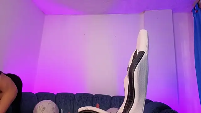 Violet Jhonson online show from November 18, 12:39 pm