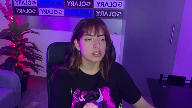 Violetta Swett  online show from November 18, 2:51 pm