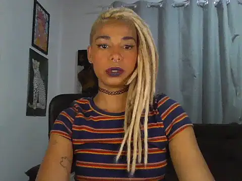 Helenoir online show from December 17, 11:47 am