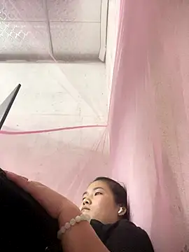 Beautiful-light22 online show from October 7, 12:20 pm