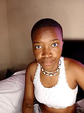 FreakieKay online show from October 8, 7:02 am