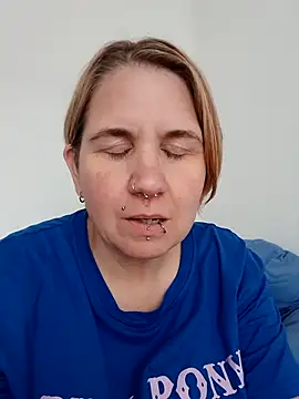 LaceyWestxx online show from October 8, 1:04 pm