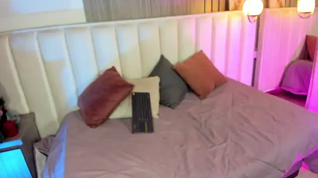 Yaramooun online show from December 22, 1:36 pm