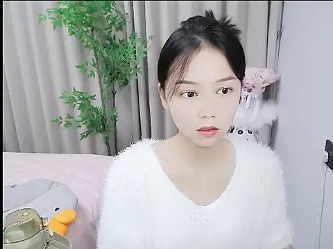 mili0923 online show from October 28, 2:45 pm