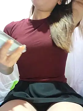 LylyCii6969 online show from March 3, 7:47 am