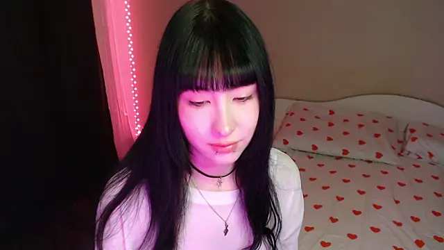 NaemiiBlush online show from November 10, 7:14 am