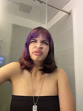 sukulaurens online show from December 22, 4:26 am