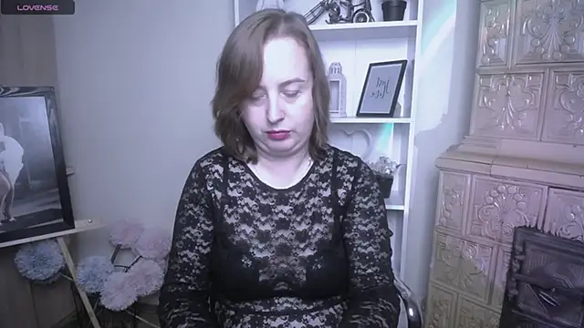 HelenFl online show from November 4, 8:08 am