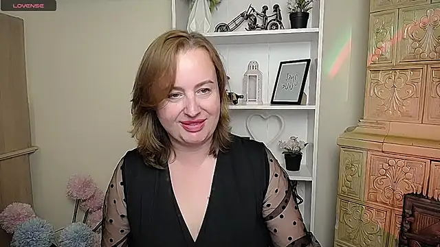 HelenFl online show from October 7, 8:30 am