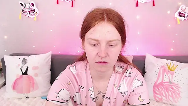 Evarey  online show from June 1, 4:47 am