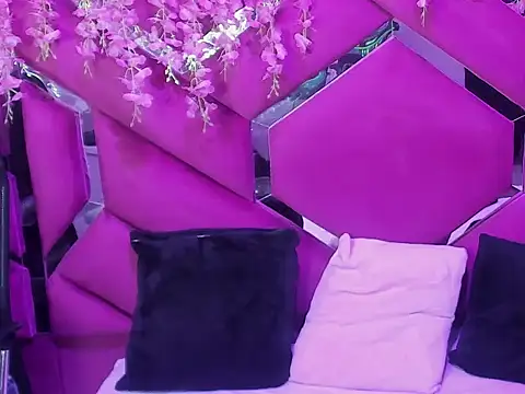 Gisell Squirt  online show from October 18, 11:35 am