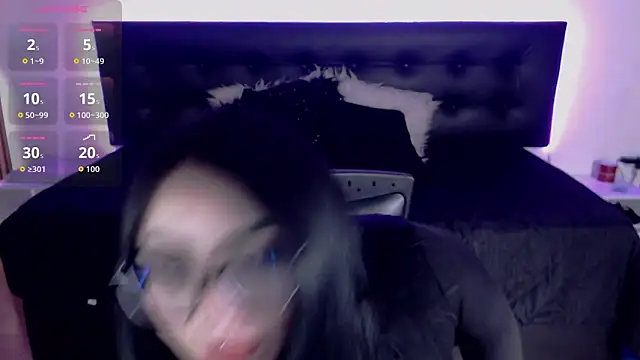 SeleneMore online show from March 25, 7:50 pm