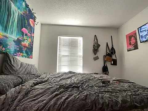 twerkaholic120 online show from October 12, 8:33 pm