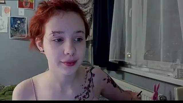 RubiReynnn online show from October 19, 5:59 pm