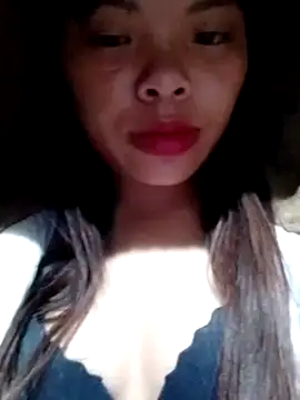 hello-cute online show from October 19, 1:18 am