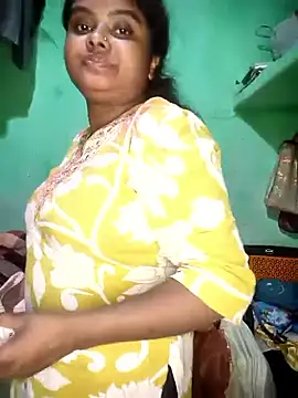 World Top Girl online show from November 8, 2:33 pm