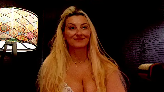 LeticiaReys online show from January 14, 3:28 pm