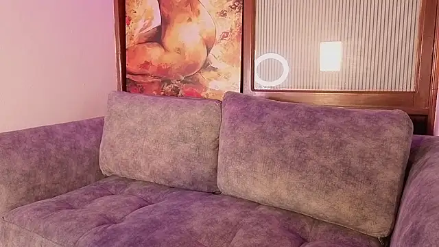 Sara Collinss  online show from November 17, 12:06 pm