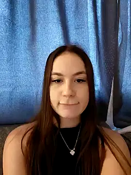 MayaGlow online show from November 16, 7:10 am