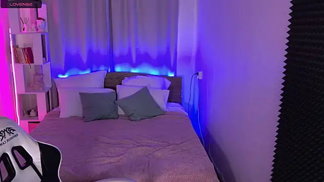 sofiisun online show from October 10, 8:08 am