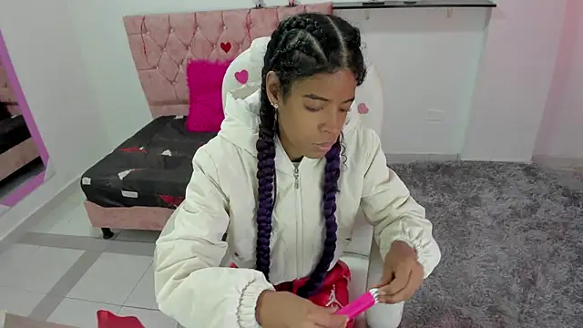 thianahorny online show from February 20, 12:50 pm