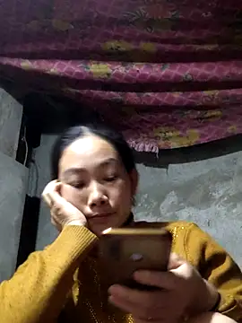 gio-thu online show from April 1, 1:41 pm