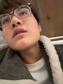 KK-cuteboy online show from December 4, 2:41 pm