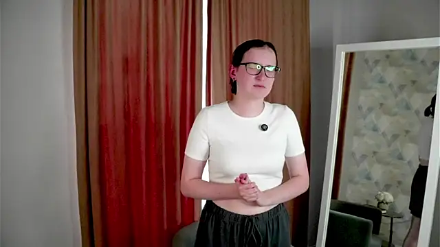 GlendaAhumada online show from October 9, 5:00 am