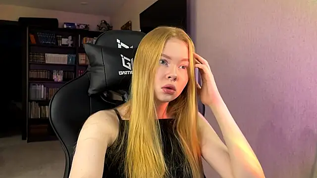 RaguelNicksons online show from November 5, 4:07 am