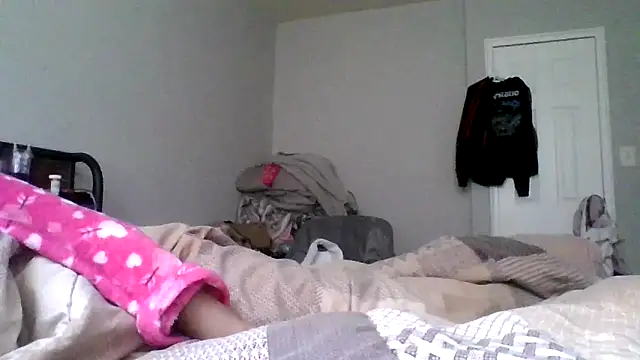 dezzidavill online show from March 31, 11:43 am