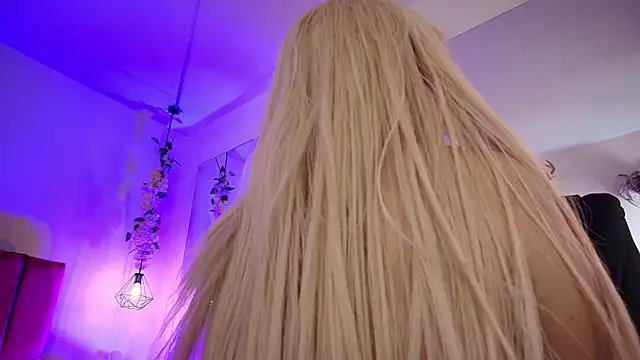 Kiaraa88 online show from November 3, 12:09 pm