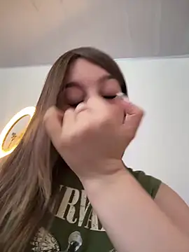   Lorelain   online show from December 22, 9:07 pm