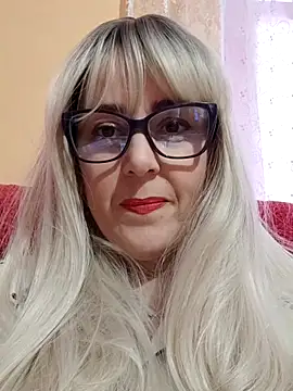 Amelialove42 online show from November 4, 8:08 am