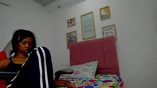 Dakota evans18 online show from October 30, 3:09 am