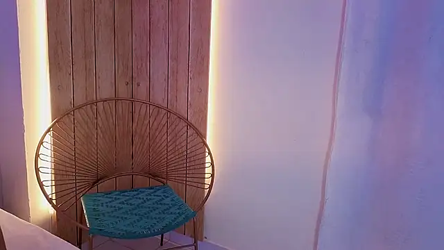 shainadavis online show from January 16, 3:02 am