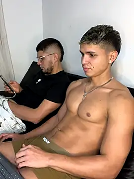 mirallesandbig online show from November 5, 11:21 pm