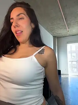 Lolathebaddie online show from February 4, 4:54 pm