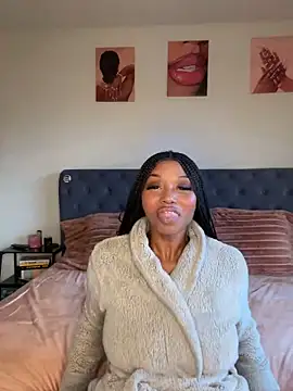 promisetoyou4 online show from April 16, 7:46 pm