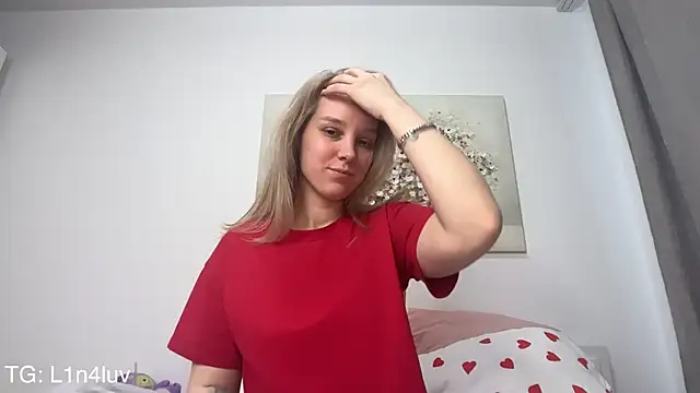 AIicaparkerc online show from February 10, 7:33 am