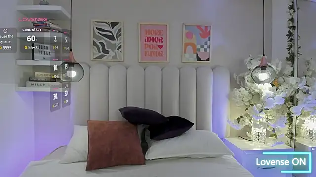 Isabella  gonzalez  online show from November 5, 3:45 am